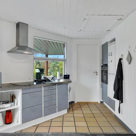 4 Bedroom Awesome Home In Ebeltoft