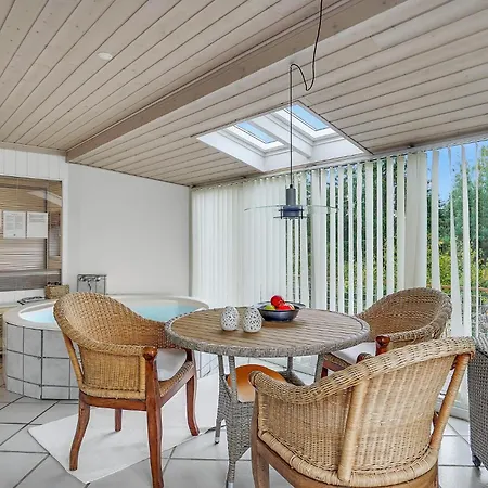 4 Bedroom Awesome In * Ebeltoft